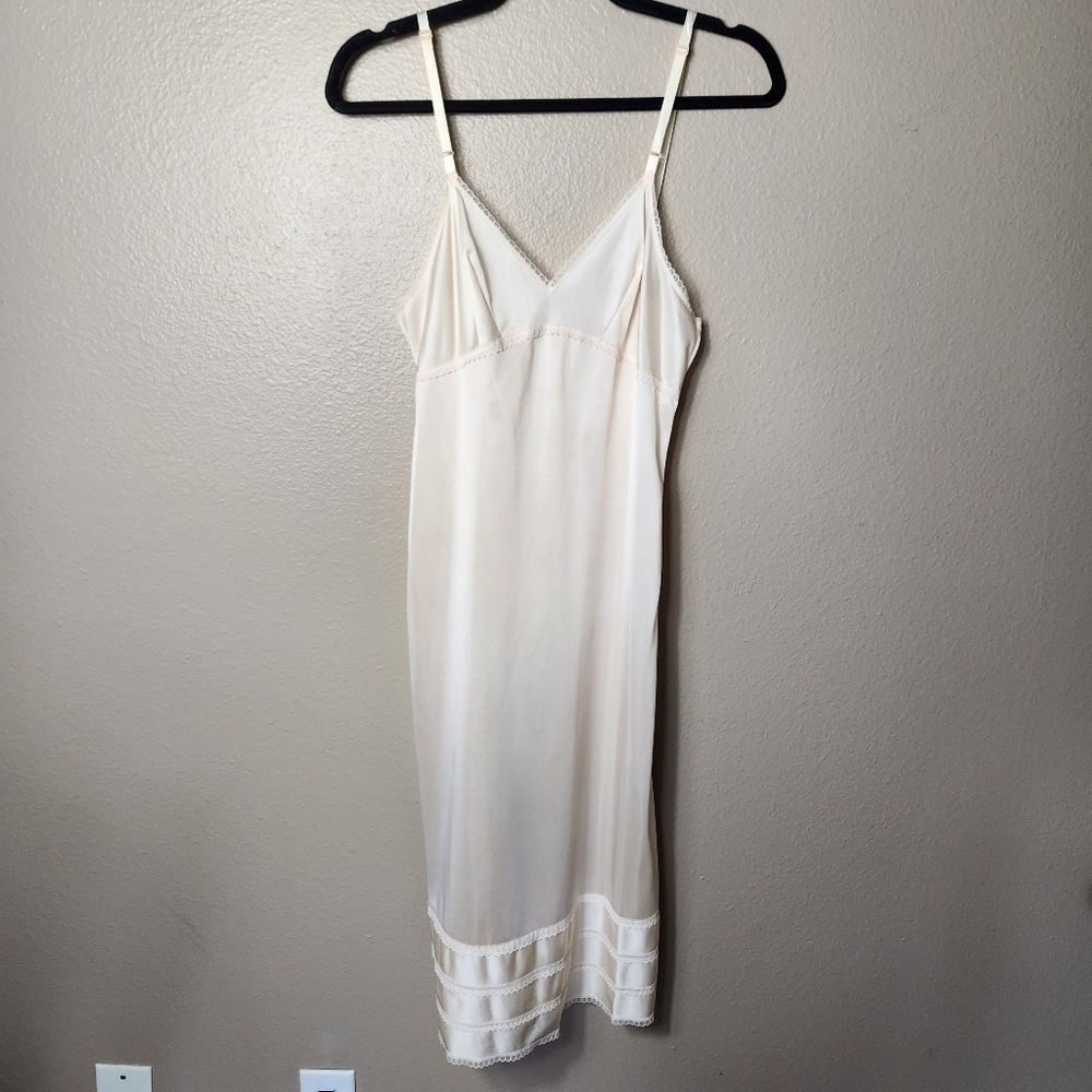 Lorraine Tall Vintage Beige Satin Lace Slip Dress-Size 32 Tall/Small